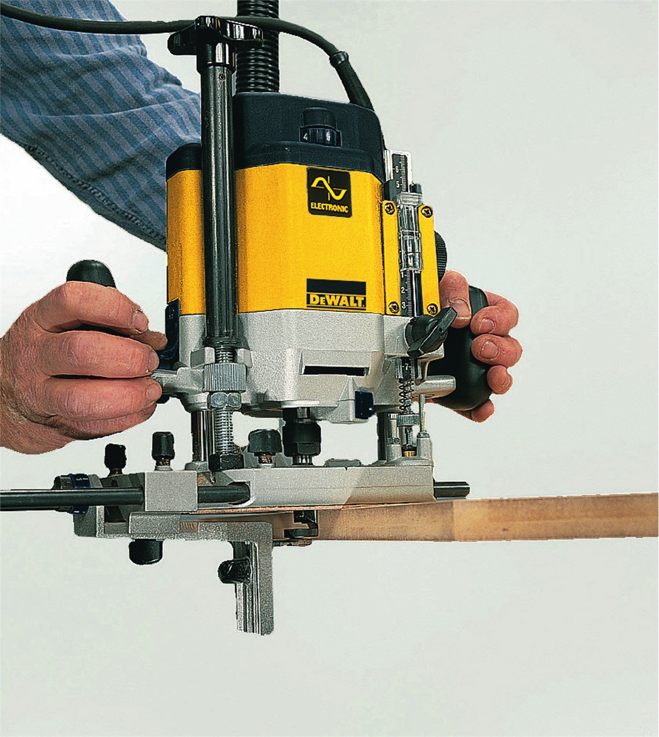 DEWALT DW625E 3 DEWALT DW625E