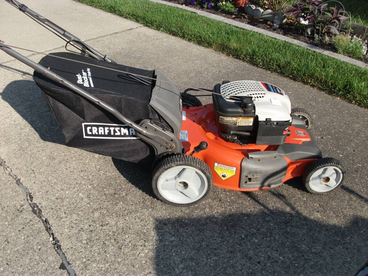 HUSQVARNA HU700F 2 HUSQVARNA HU700F